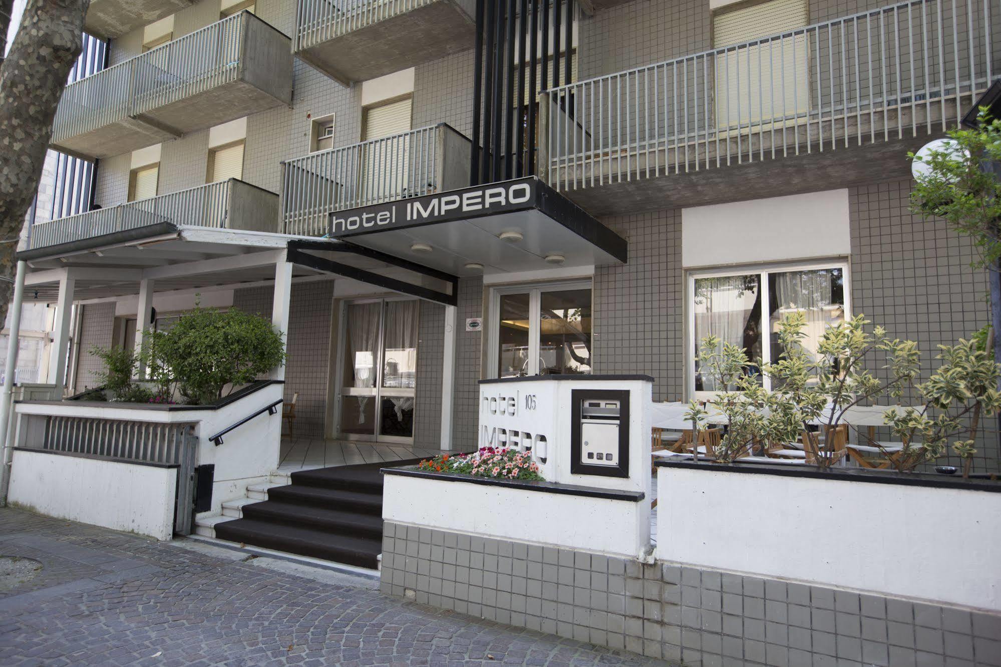 Hotel Impero Rimini Exteriör bild